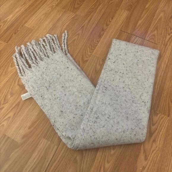 American Eagle Winter Scarf - Picture 2 of 5